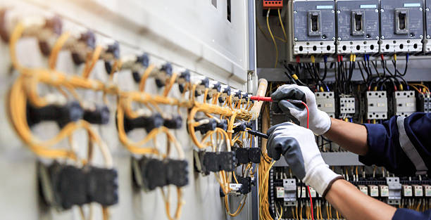 Professional Electrician technician working in Englishtown, NJ